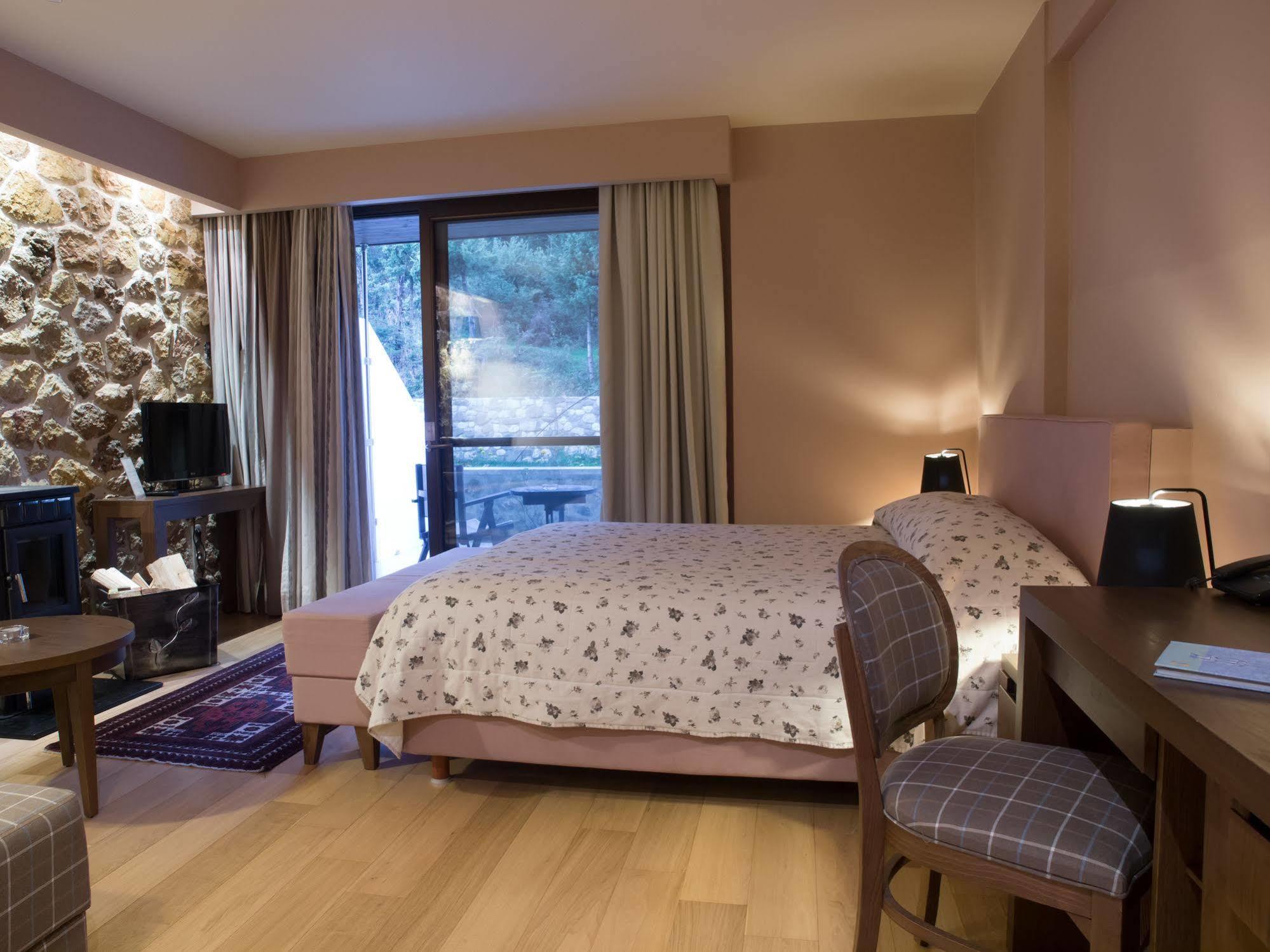Orizontes Tzoumerkon Hotel Resort Pramanta Ngoại thất bức ảnh