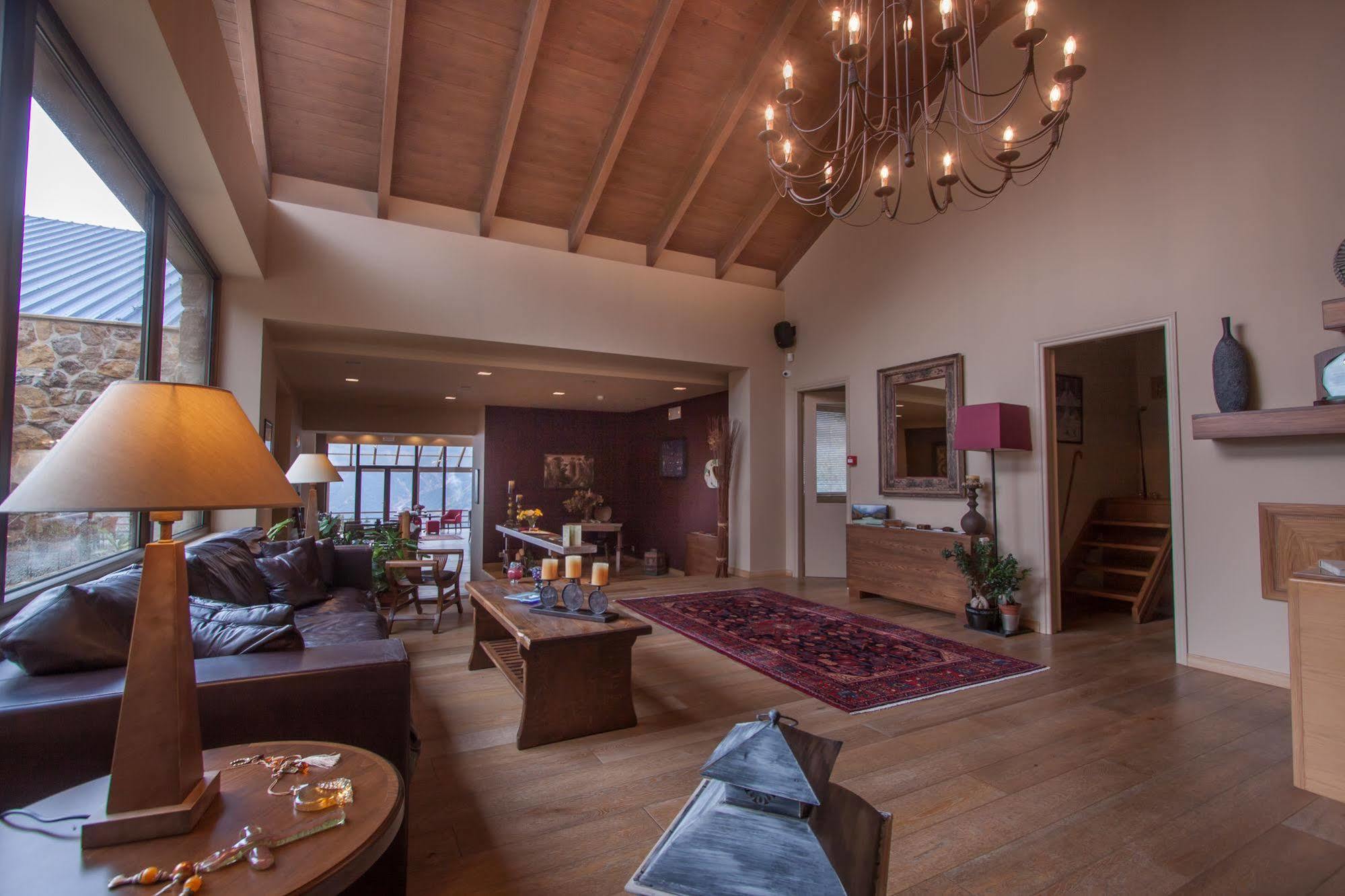 Orizontes Tzoumerkon Hotel Resort Pramanta Ngoại thất bức ảnh